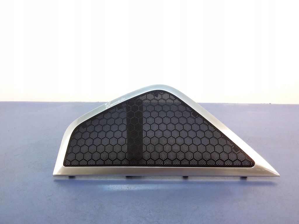 фото №1, Panamera 970 решётка динамика перед правая burmester