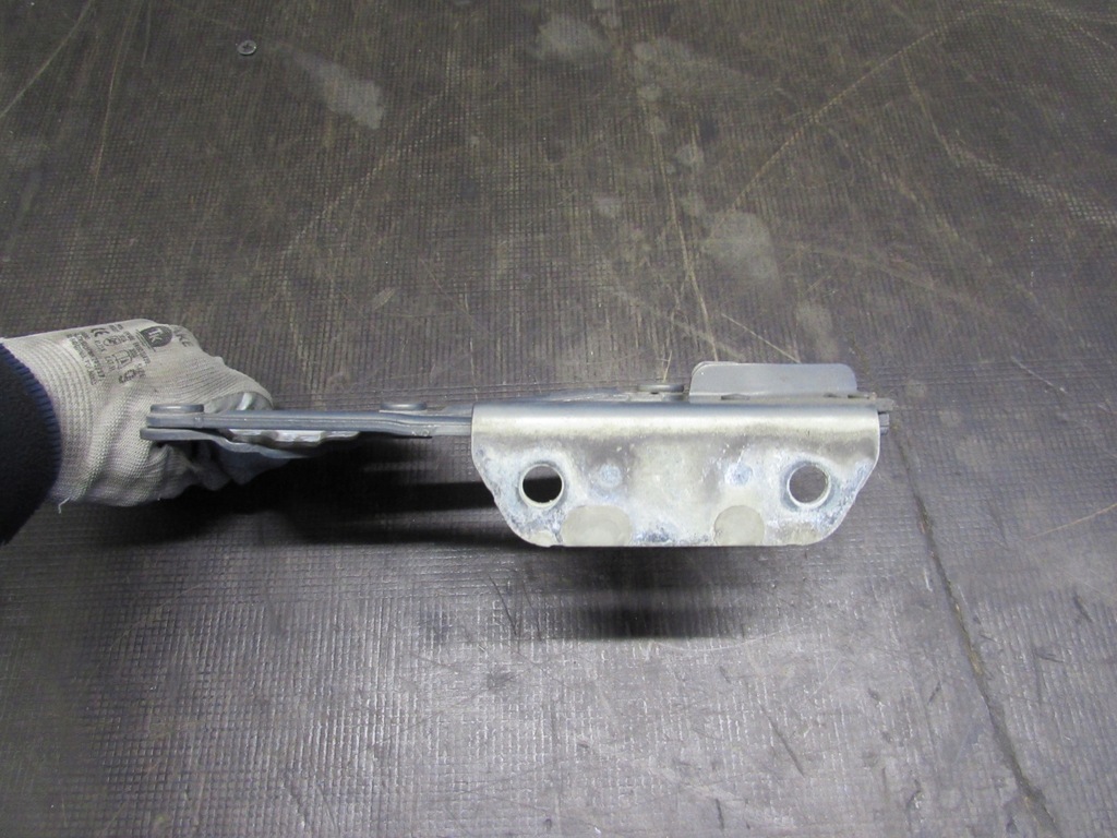 фото №9, Петля капот vw touran i 03-10r la7x