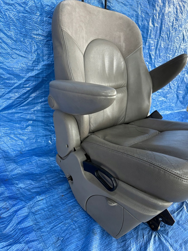 фото №5, Сидіння правий ii ряд chrysler grand voyager iv