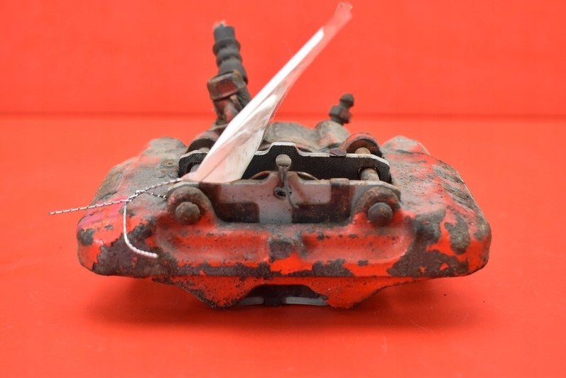 фото №5, Супорт гальмівний лівий задня toyota corolla verso 1 i 2.0 d-4d 90 km 01-06