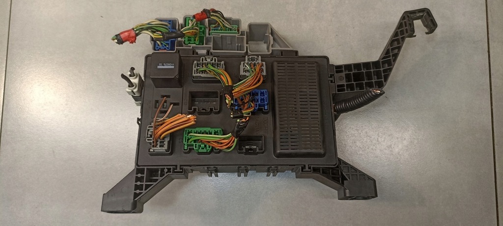 фото №5, Коробка предохранителей jaguar x-type 2.0 d