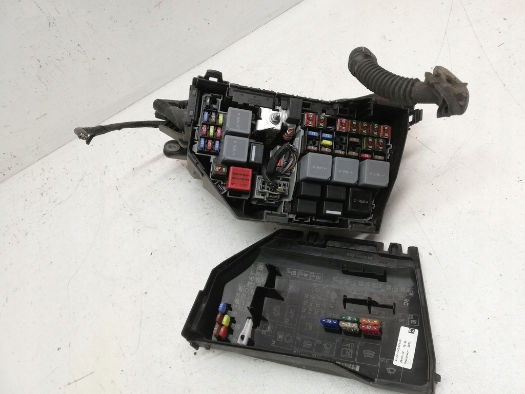 фото №1, Land rover range rover evoque l538 2013 коробка запобіжників / комплект