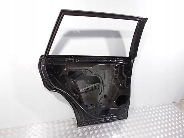 Двері лівий задній toyota rav 4 rav4 v 19-24 оригінал Оригінал