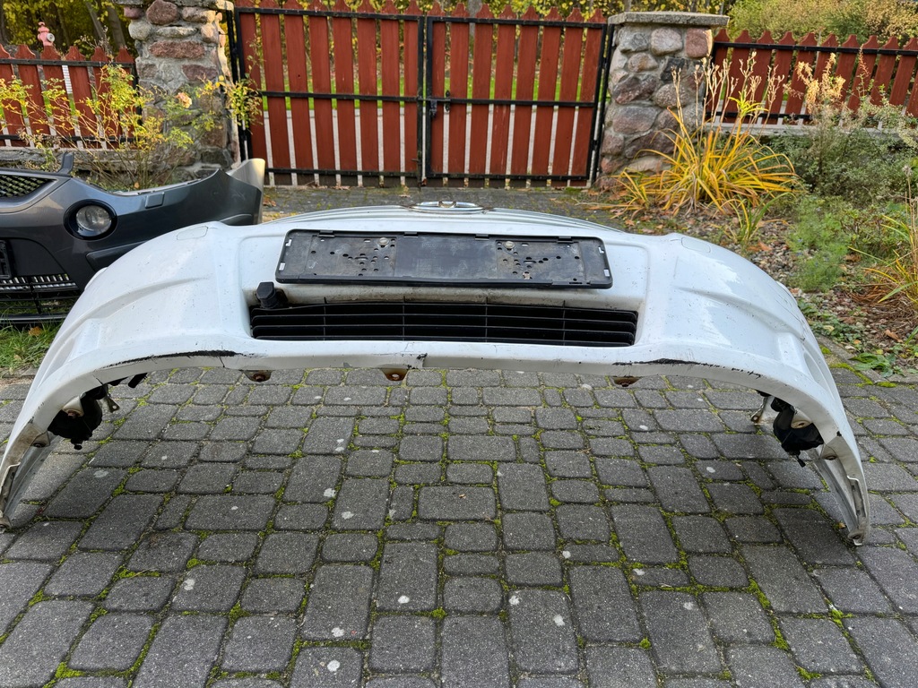 фото №8, Toyota avensis t27 09-12 бампер передній оригінал омивачі