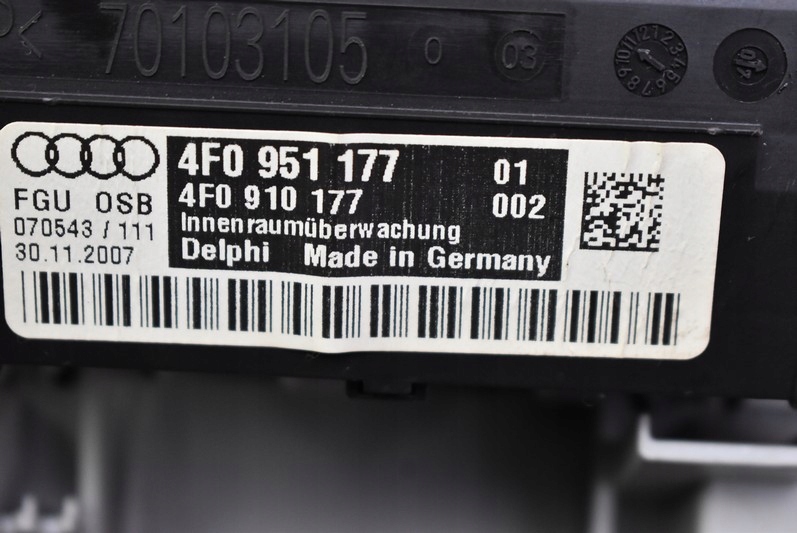 фото №9, Лампа освітлення салону перед audi a6 c6 08r