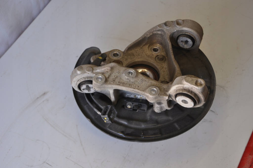 Підшипник колеса mercedes-benz eqa 2021 з задній po правої a2433570600 Зі Шроту