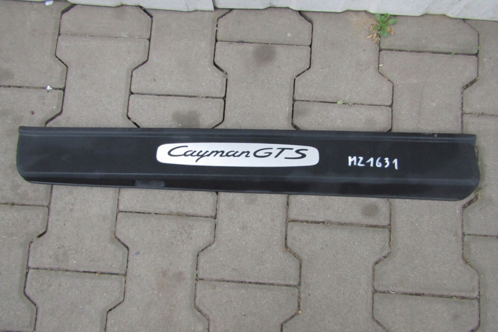 фото №1, Porsche 718 cayman 982 молдинг порог правая 98150466803 21-