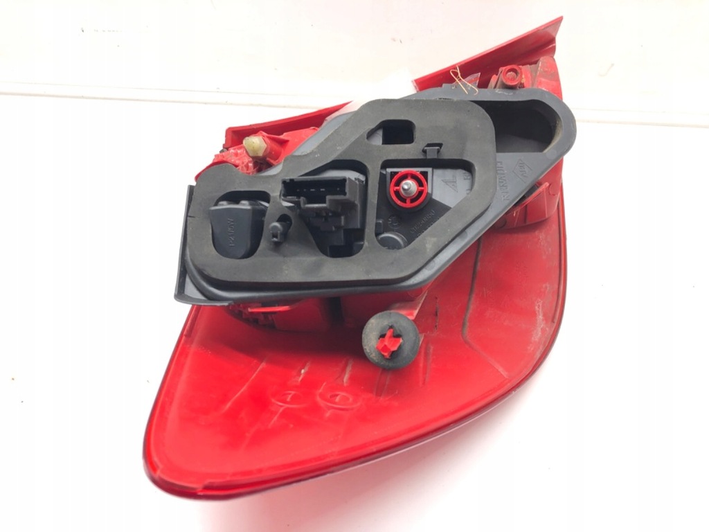 фото №4, Лампа правый задняя renault thalia ii 8200700047 sedan/limuzyna