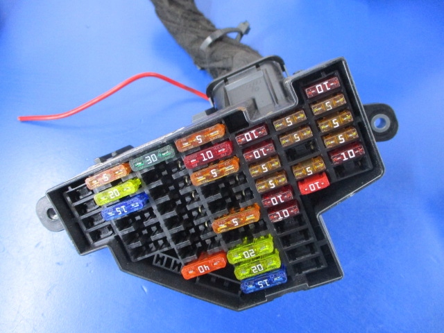 фото №6, Passat b6 коробка предохранителей 3c0937125 комплект