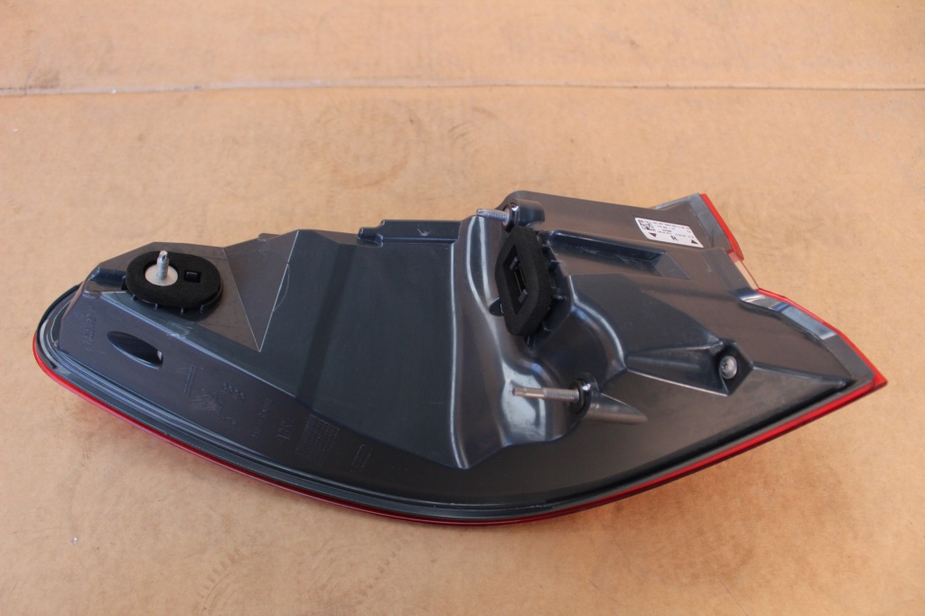 Bmw 6 gt g32 фара задняя комплект европа 7376483 736485 7376484 7376486 Цена