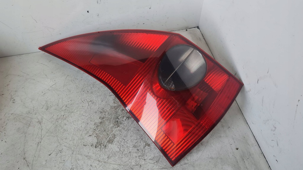 фото №1, Лампа левая задняя renault megane ii 8200142684 europa