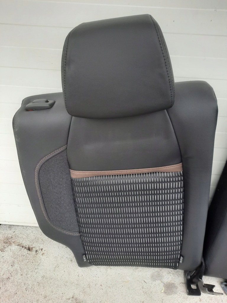 фото №6, Заднее сиденье спинка задняя peugeot 208 3d