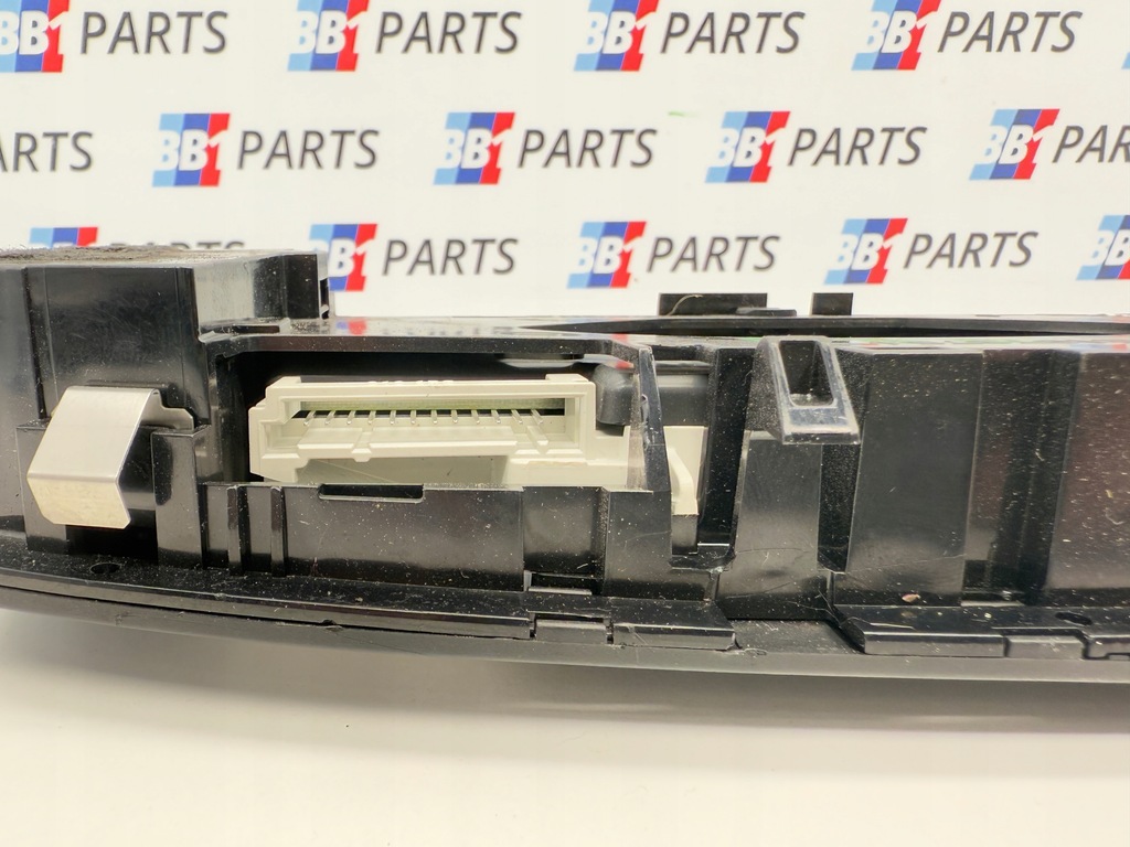 фото №8, Bmw f23 f33 f83 освещение лампа потолочный czarna cabrio 4523932