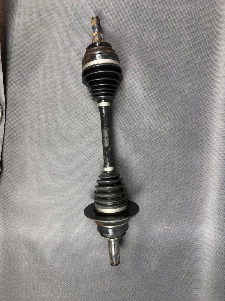 Купити Привідний вал передня oryginalana mercedes ml w166 a1663301600