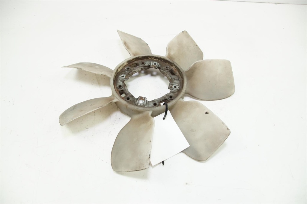 Купити Вентилятор радіатора lexus ls400