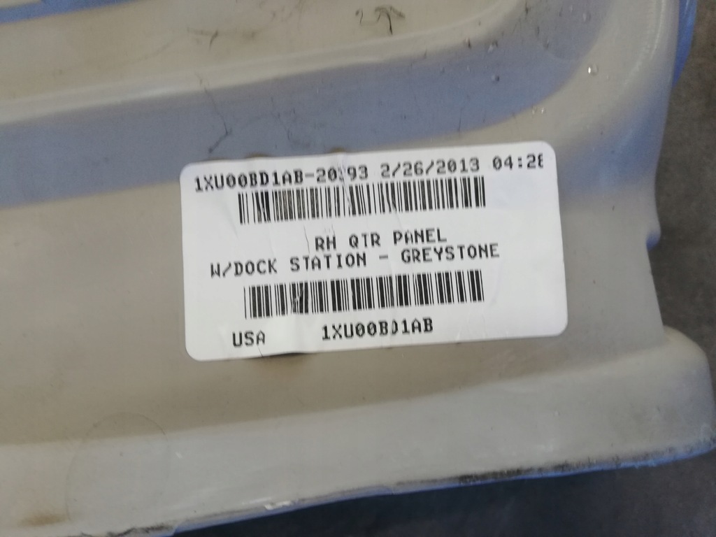 фото №7, Chrysler town country обшивка багажника bdb состояние 2015 usa