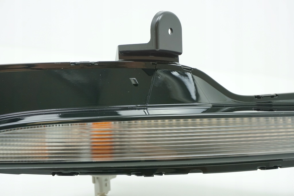 фото №4, Оригинальный поворотник поворотник правый renault megane iv