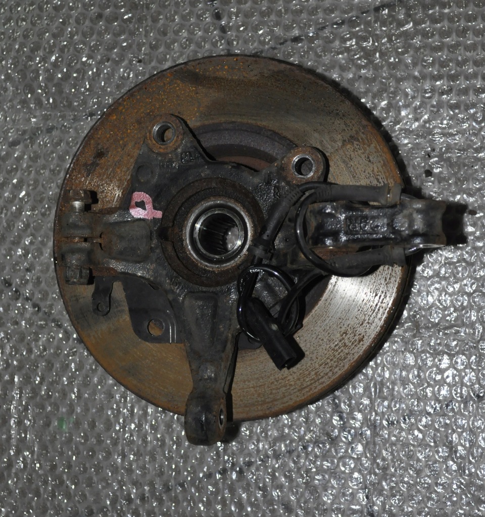 фото №1, Renault clio iv поворотный кулак правый перед ступица 2016