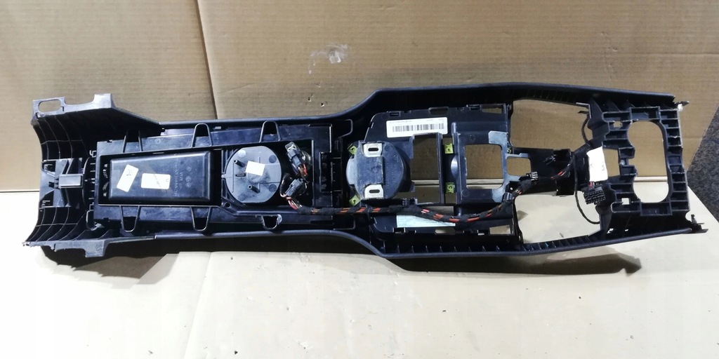 фото №10, Porsche panamera туннель средний