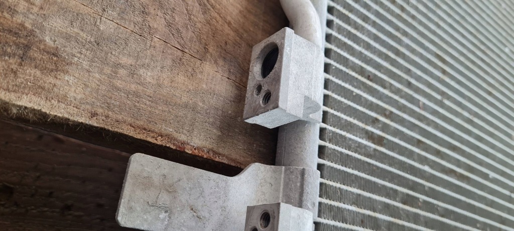 Купить Q3 83a радиатор кондиционера оригинал  5q0816411ar vw tiguan