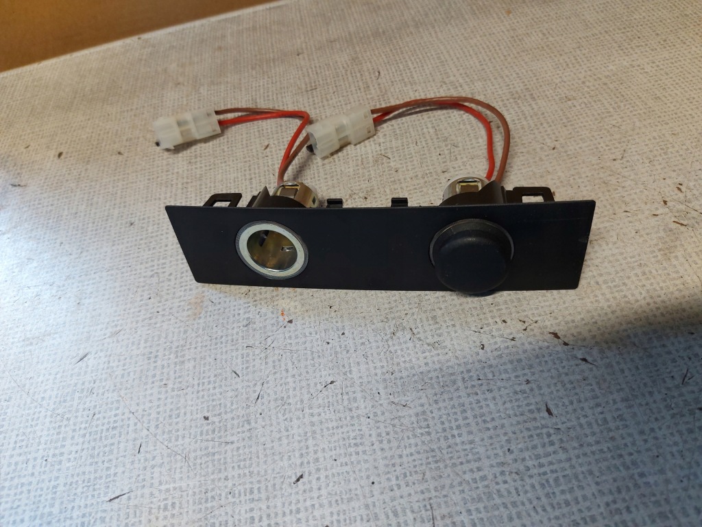 фото №1, Bmw x5 f15 x6 f16 роз'єм прикурювача 9252009