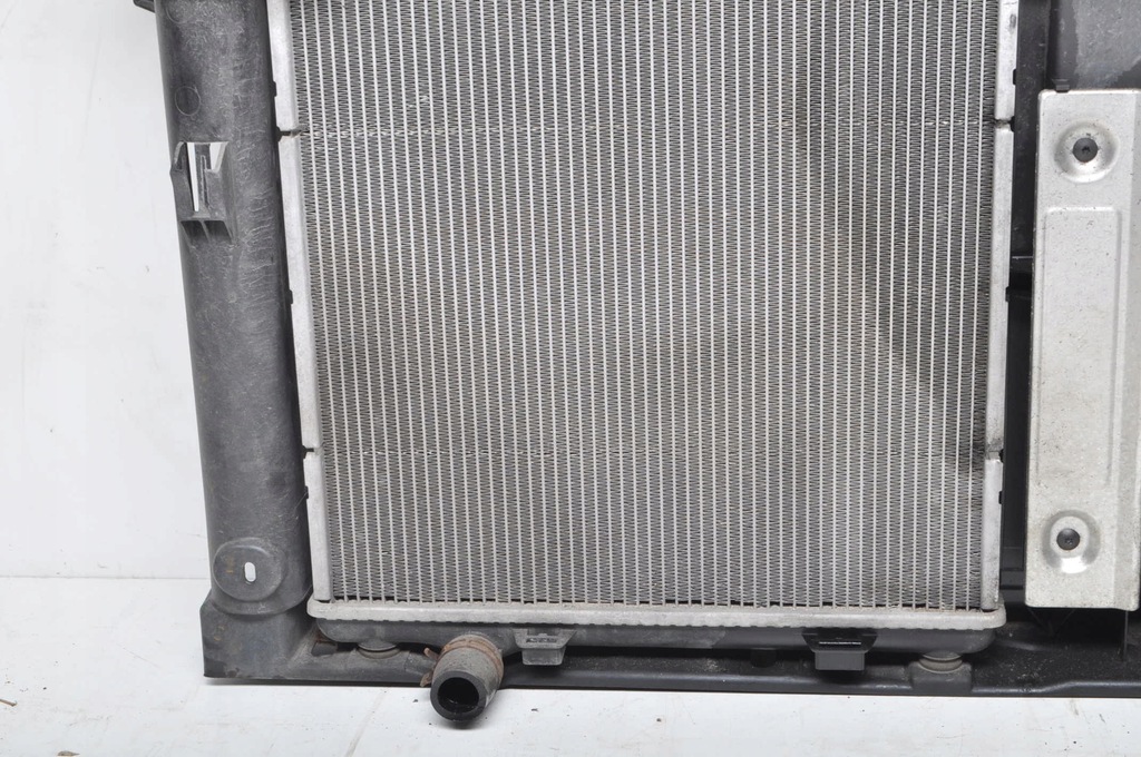 фото №10, Peugeot 2008 i 208 citroen c3 ii 1.4 hdi pas передний усилитель 9677952180