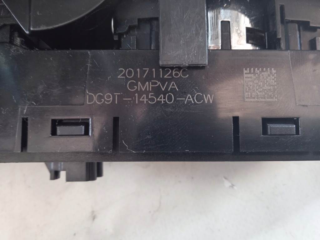 фото №9, Ford fusion 17- переключатель окон usa