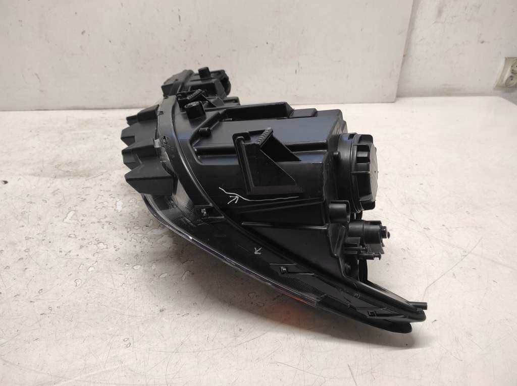 фото №10, Hyundai elantra 6 vi lift 18- лампа правая передняя перед