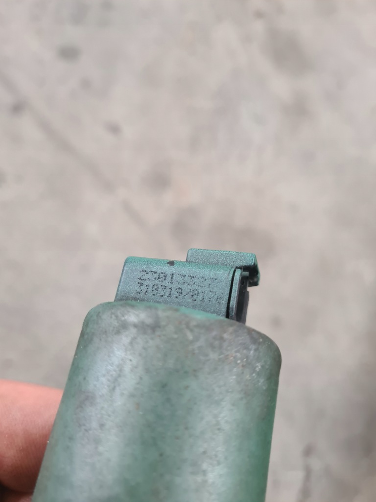 фото №4, Клапан основание фильтров масла renault gama t volvo fh 4 fm 4 i-save оригинал