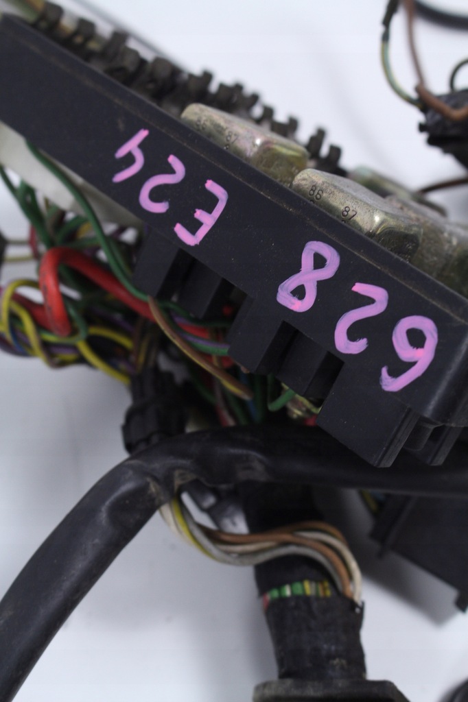 фото №6, Електропроводка електрична bmw 6 e24 628