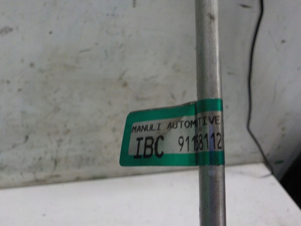 фото №2, Frontera b шланг кондиционера