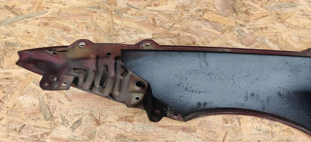 Крыло правый  пассажира alfa romeo 159 2.4 jtd 2007 Киев