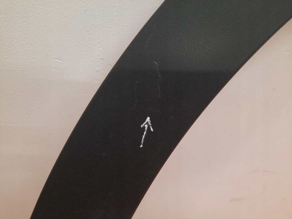 Volkswagen id.4 20- crossover молдинг крила задня лівий 11a853817 в Україні