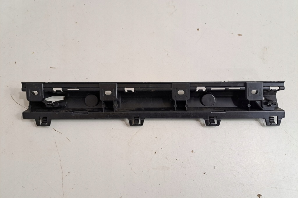 фото №8, Передние левая кронштейн порог bmw i4 g26 8737083 electric 400kw 2024