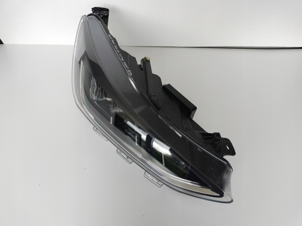 Фара правий фара ford focus mk4 22- рестайлінг  full led Доставка