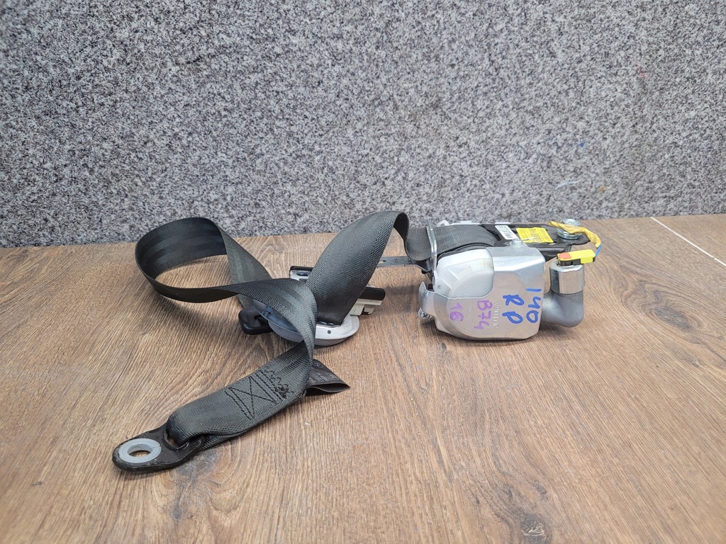 фото №1, Pas безопасности правый перед hyundai i40 14r- 88820-3z000tx
