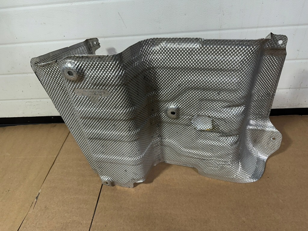 фото №6, Захист теплова дна, лист теплова mercedes c klasa w205 de