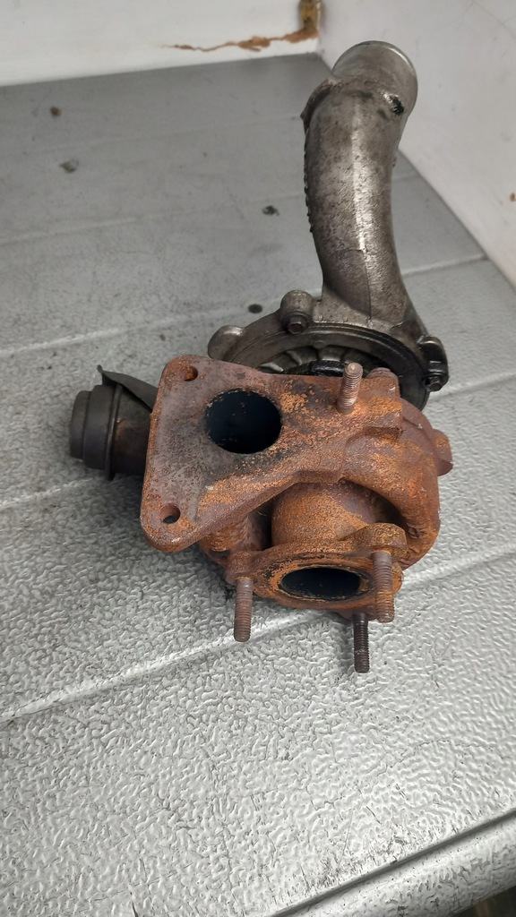 фото №4, Turbo компрессор volvo v40 1.9tdi kombi