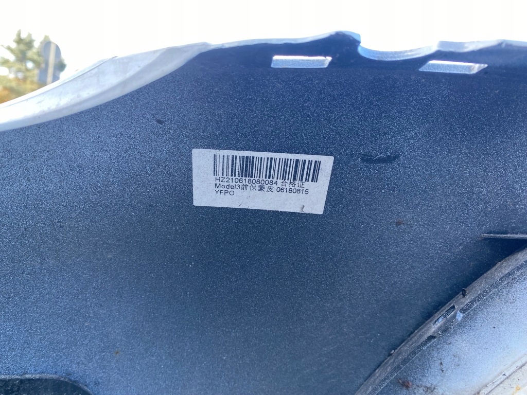 Tesla model 3 бампер перед 1530700-03-b оригинал в Украине