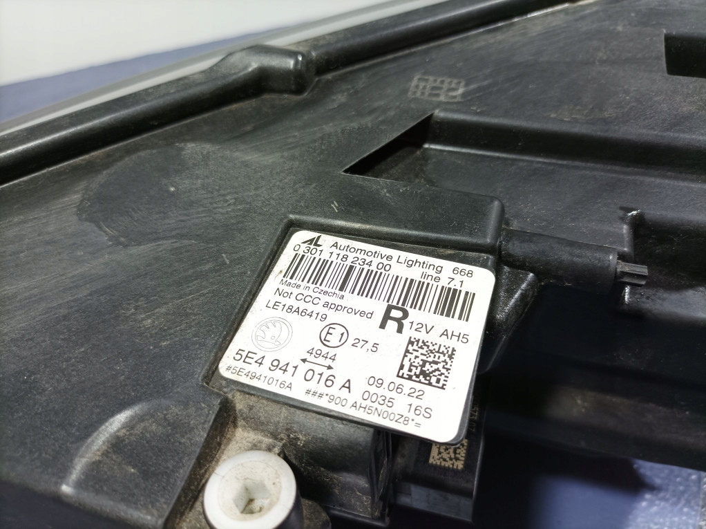 фото №13, Skoda octavia iv full led лампа передня права eu 5e4941016a