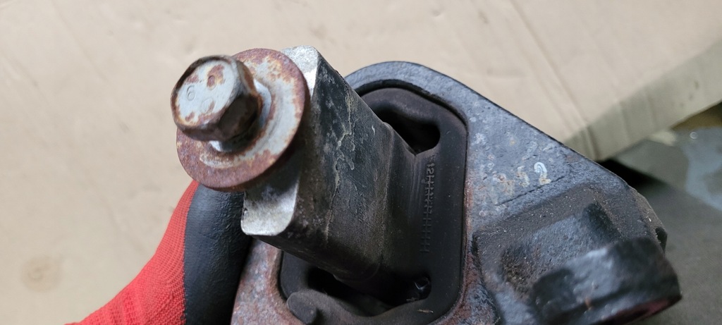 фото №7, Jeep wrangler jk подушка двигателя правая 3.6 l 1392190ac