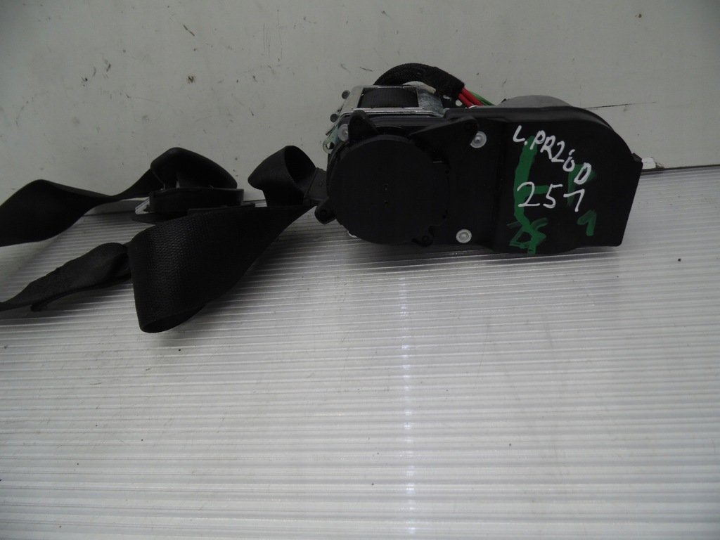 фото №1, Pas безопасности левый перед mercedes w251