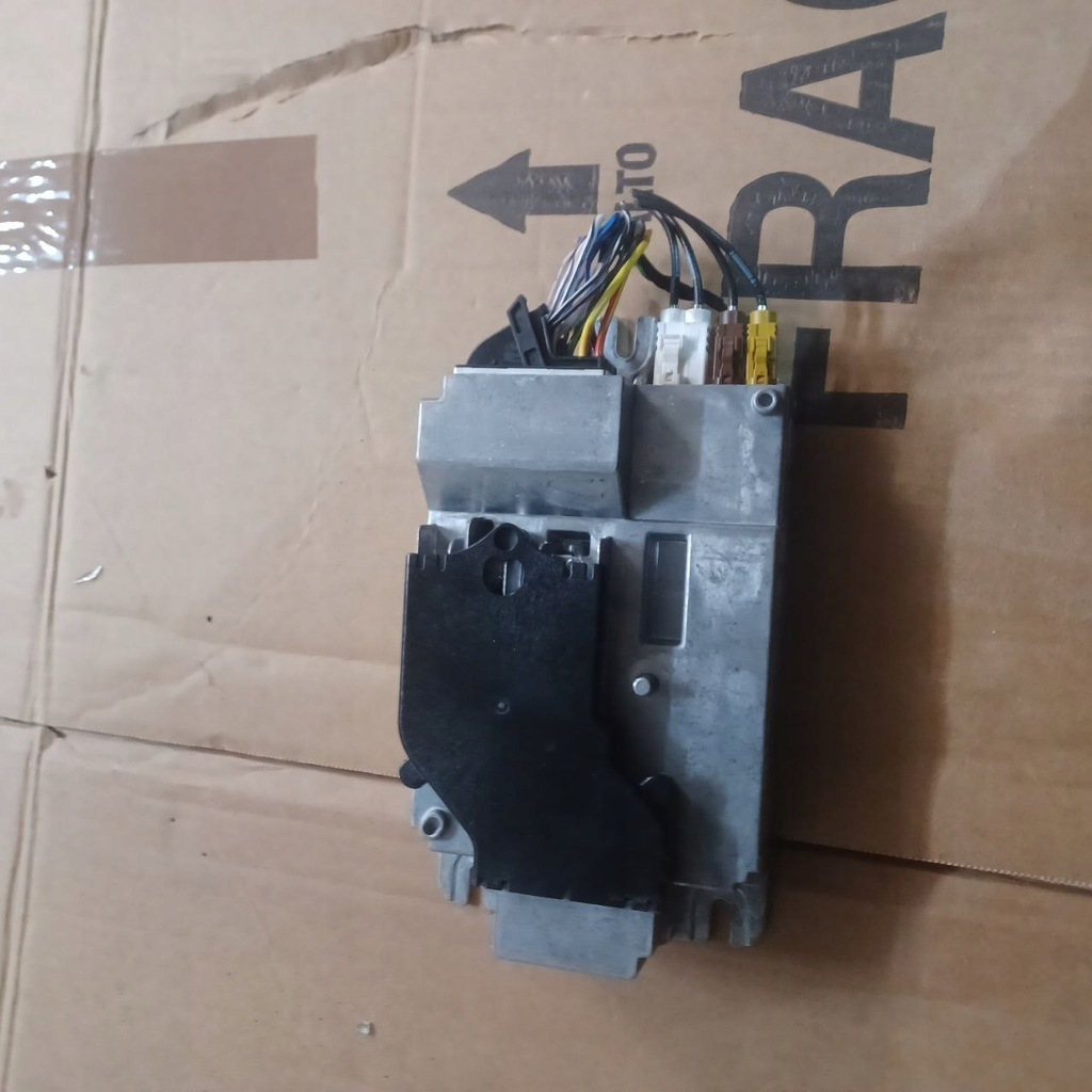 фото №1, Усилитель аудио 5a923e3 bmw serii 1 f40