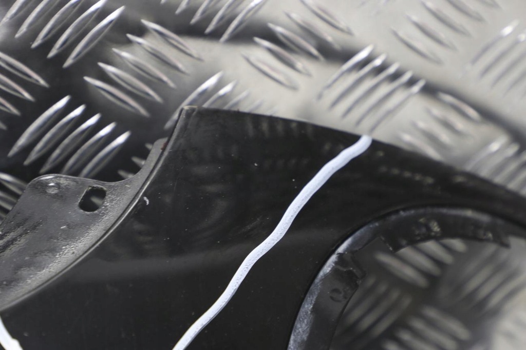 фото №12, Mini r56 капот кришка двигуна astro black