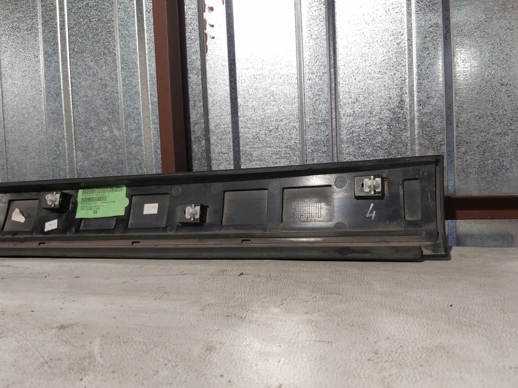 фото №6, Молдинг двері rolls royce cullinan ліва задня 7448584