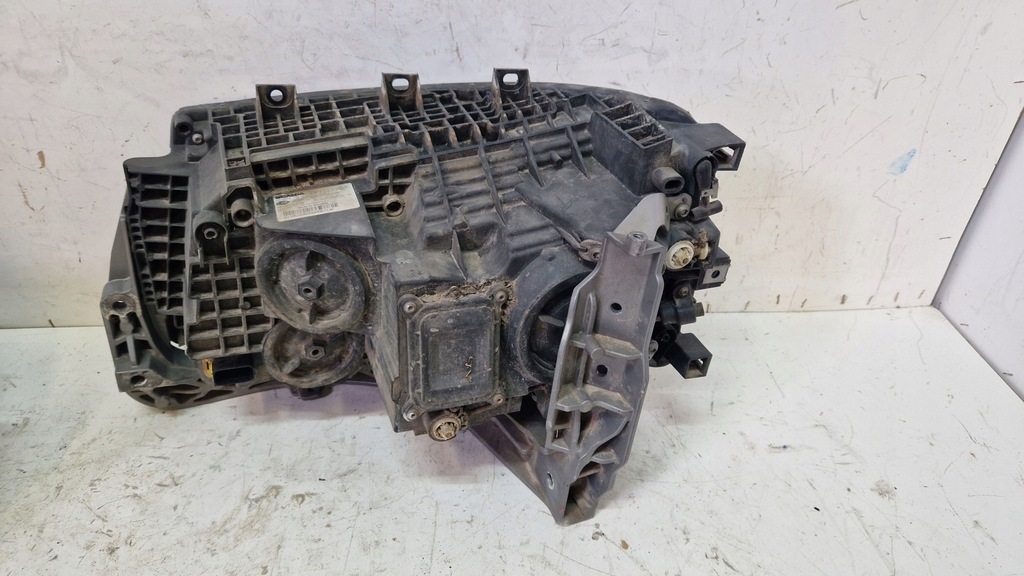 фото №4, Фара scania p/g/r/s 2016- правий