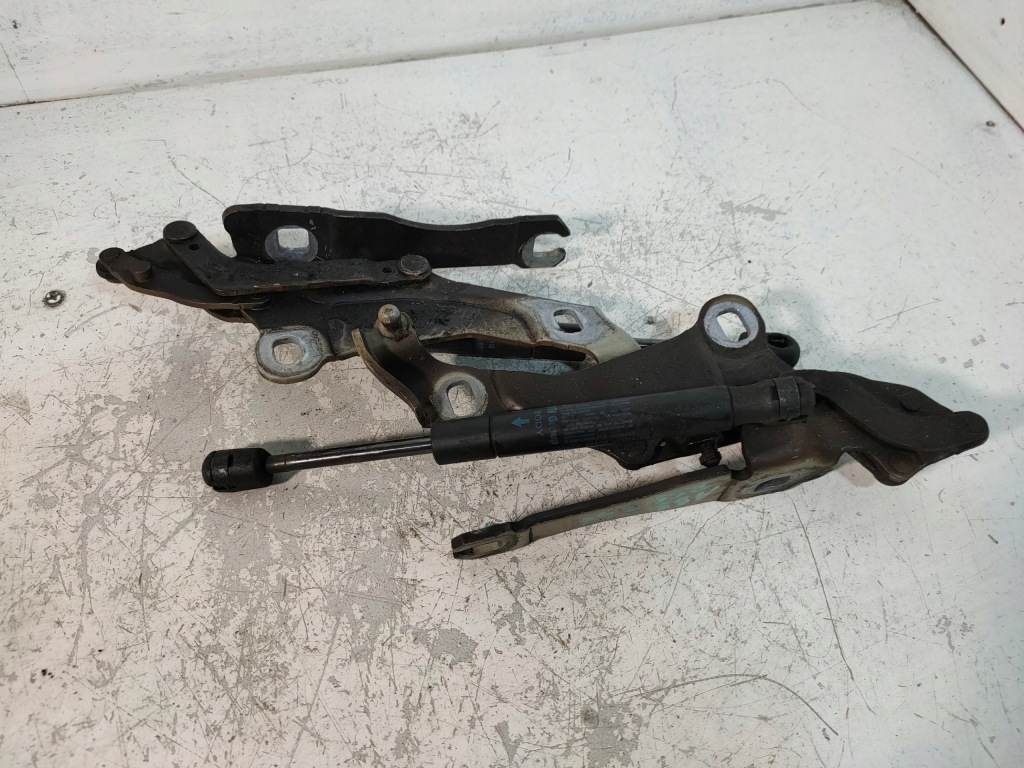 Петлі капот лівий правий mini cooper r56 a88 Ціна