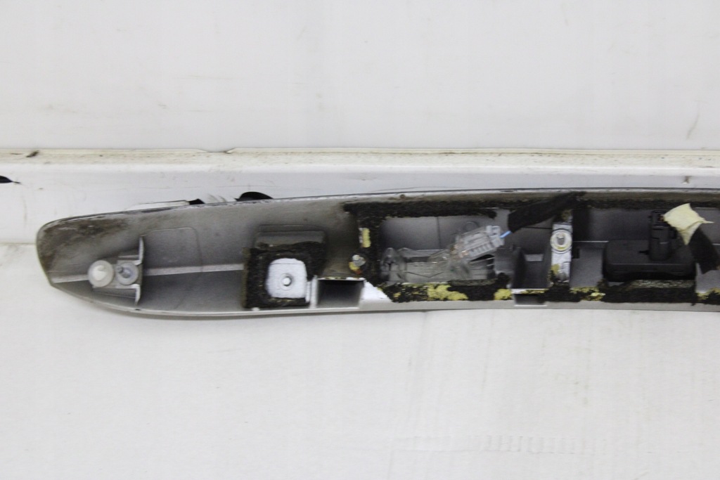 фото №8, Renault scenic iii 09r- накладка молдинг крышки багажника