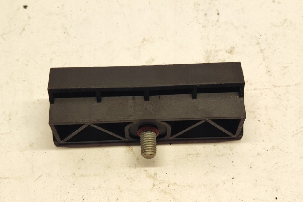 Держатель аккумулятор bmw 5 f10 7592923 2.0l дизель 135kw 2014 Оригинал