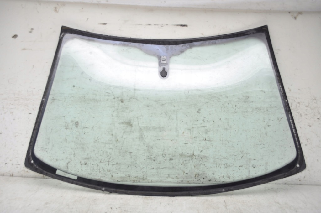 фото №8, Aston martin db9 стекло перед передняя лобовое